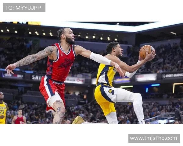 篮球十佳球精彩回顾：激动人心的巅峰时刻与绝妙配合展现篮球魅力