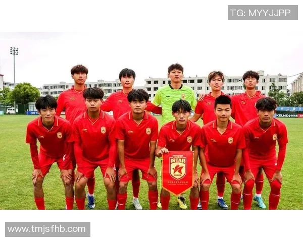 47岁国足足球明星因涉嫌违法活动被警方拘留引发社会关注